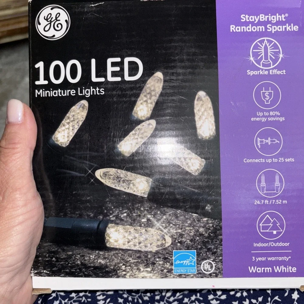 GE StayBright 100-Count 24.75-ft Sparkling Warm White LED Cmas String Light 3356
